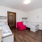 Gæstehus Plums Restaurant & Litomyšl