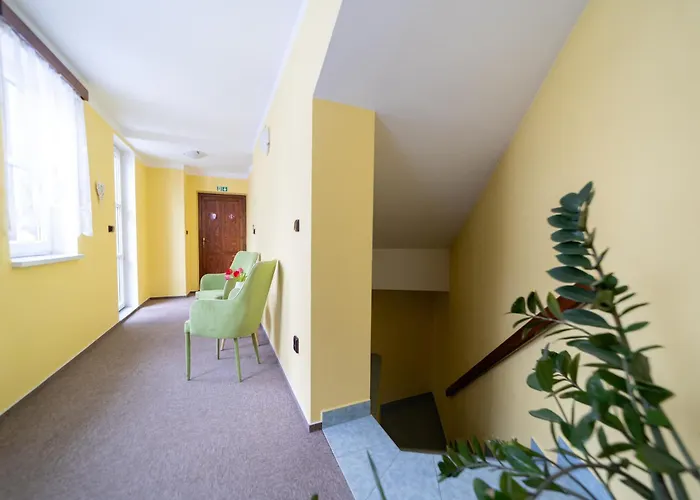 Plums Restaurant & Pension Gasthuis 3*