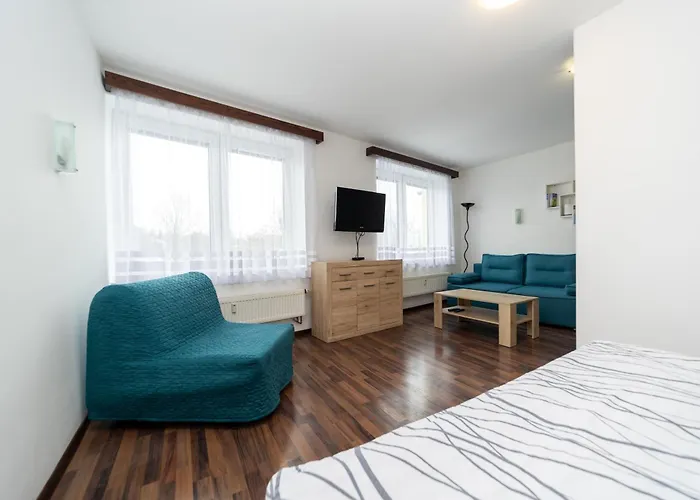 Plums Restaurant & Pension 3*